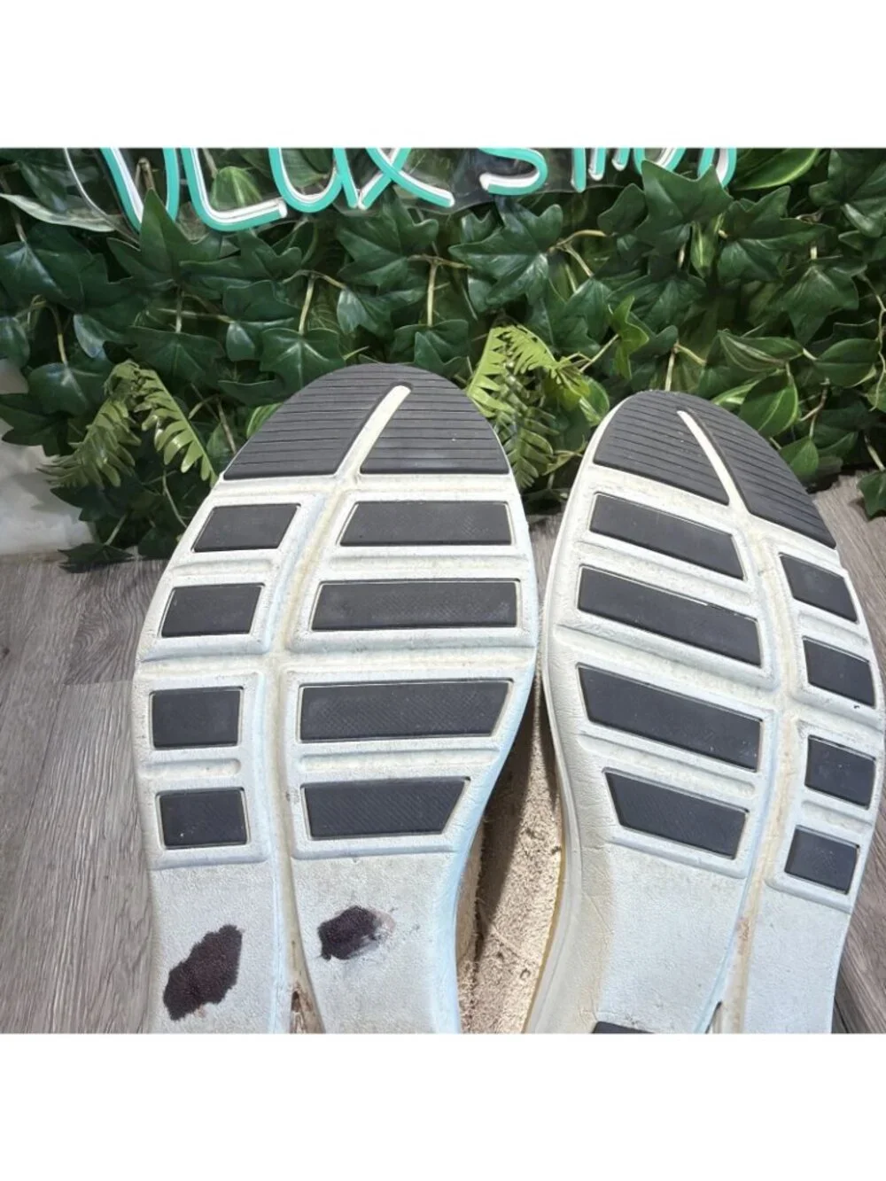 Cole Haan please check